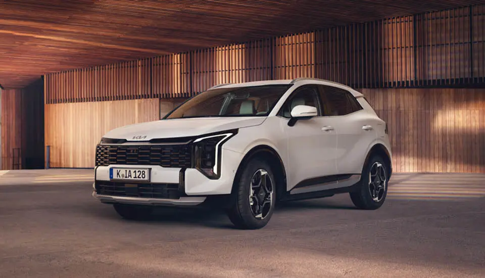 Kia Sportage Plug in Hybrid in Garage