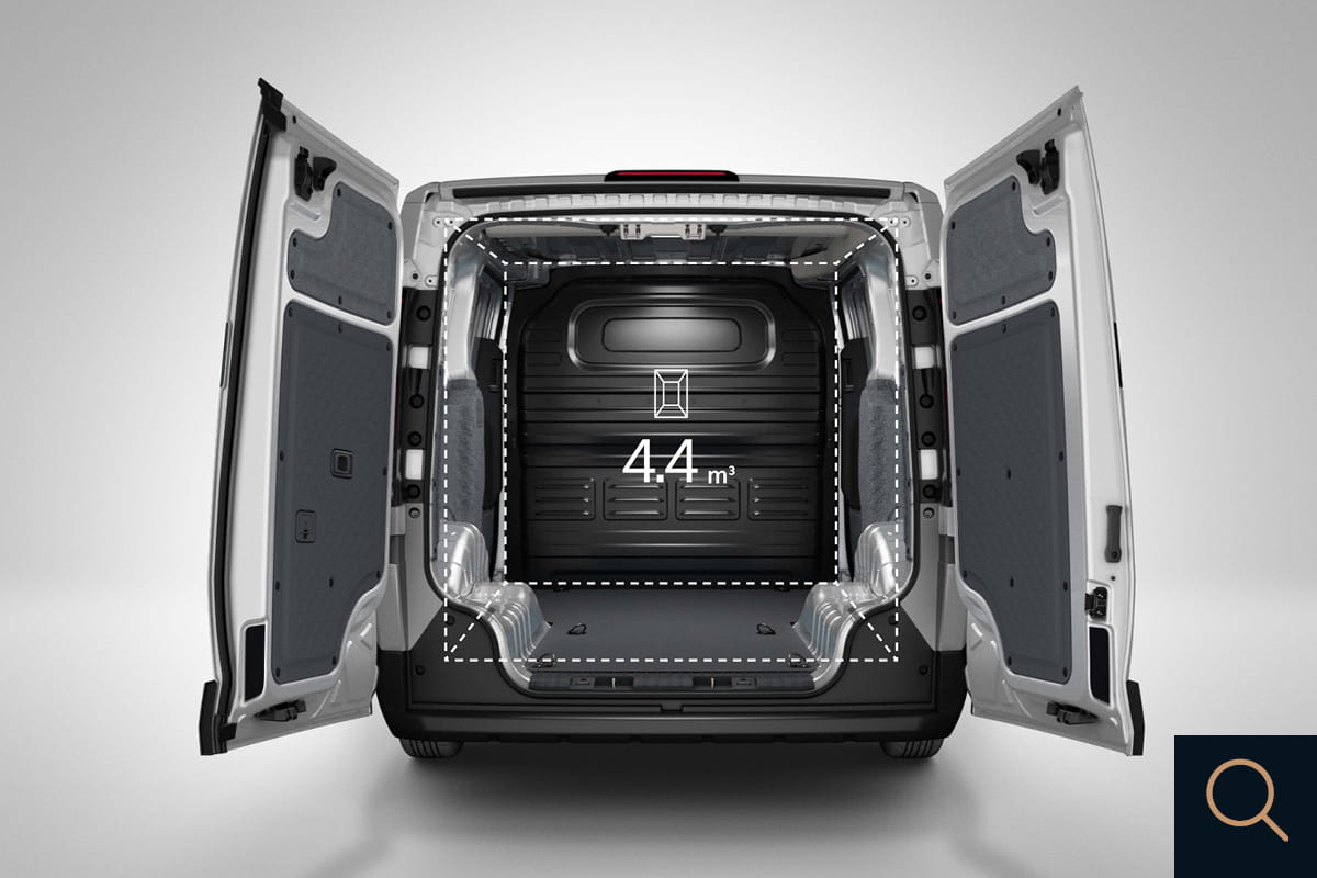 Blick in den geöffneten Laderaum eines Transporters mit 4,4 Kubikmetern Ladevolumen, markiert durch gestrichelte Linien