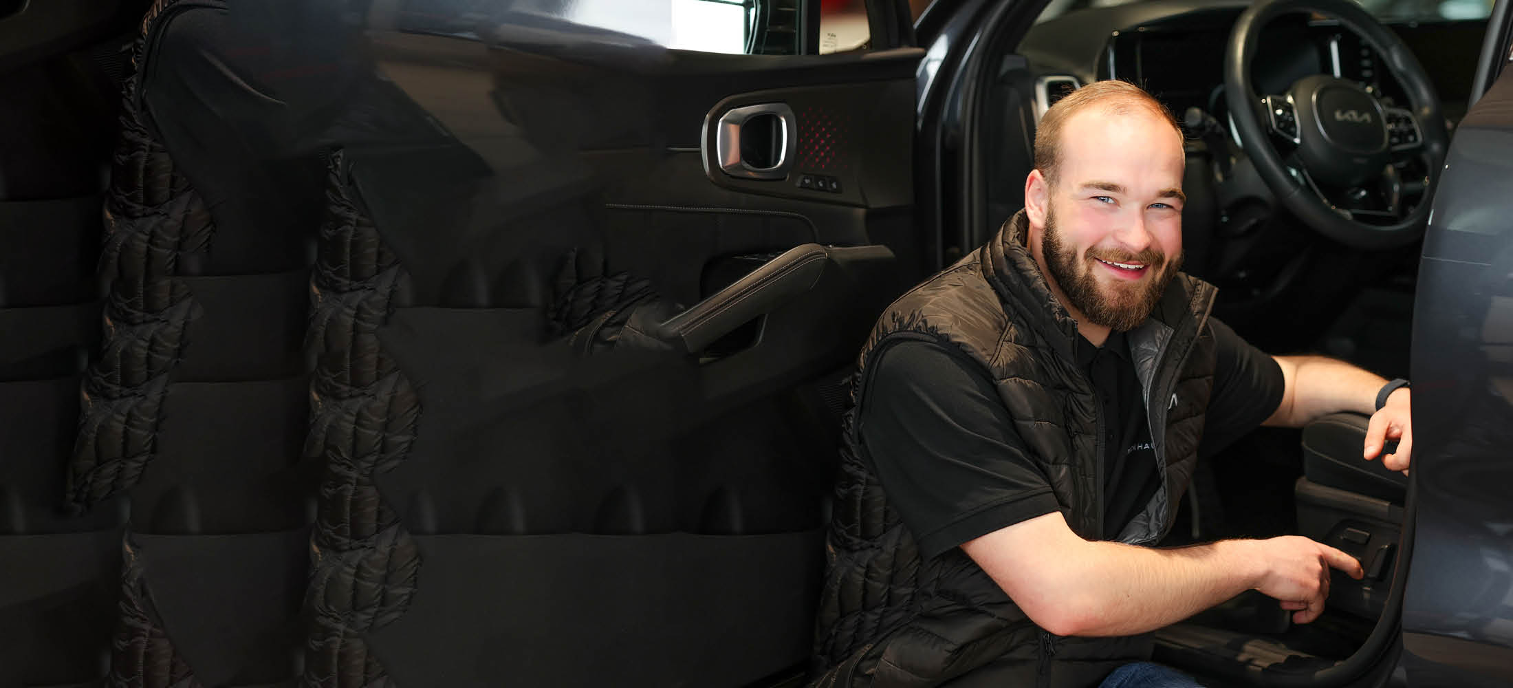 Mitarbeiter am Fahrzeug