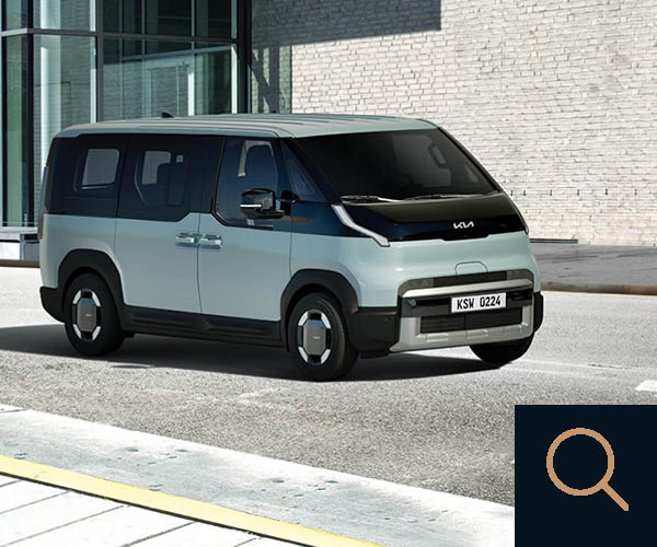 Der Kia PBV Passenger bei Fahrt